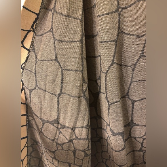 Alfani Tan and Black Patterned Cardigan - Picture 6 of 8